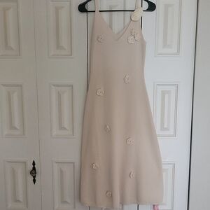 Elegant Cream Sleeveless Dress